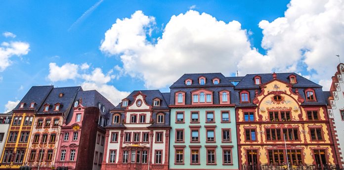 Bunte Gebäude in Mainz